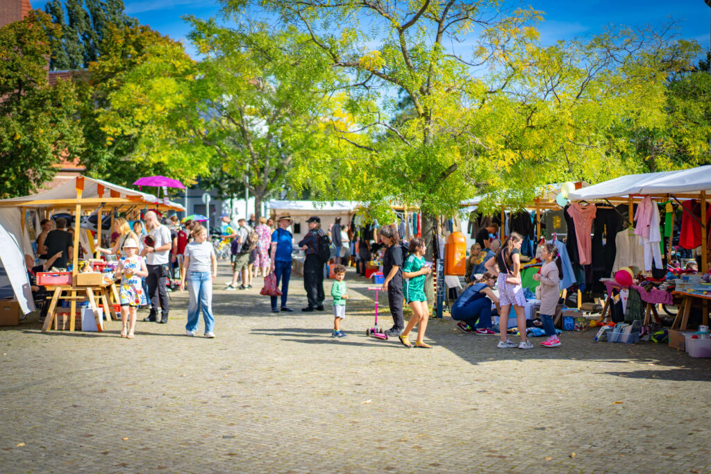 01_2025-09-20_Futura_Flohmarkt