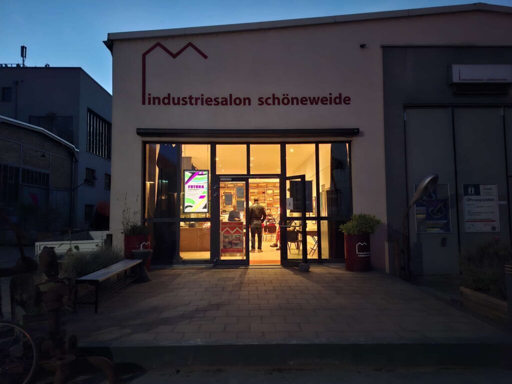 01_2025-09-28-18-59-45